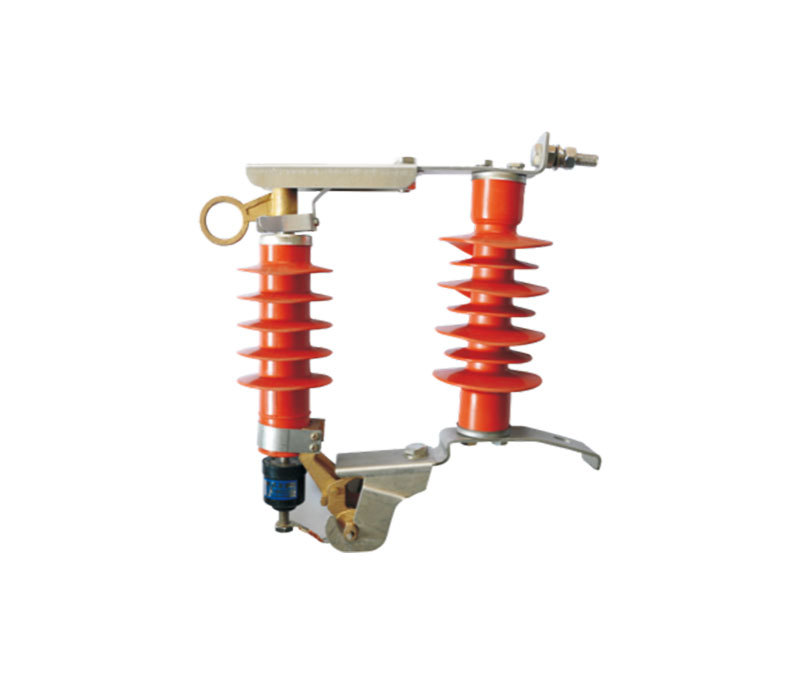 Drop-out type lightning arrester